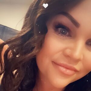 Meet your Posher, Leslie